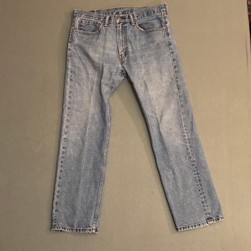 Levi 505 Regular Fit Straight Leg Jeans Light Wash Blue 36x32 00505-4886